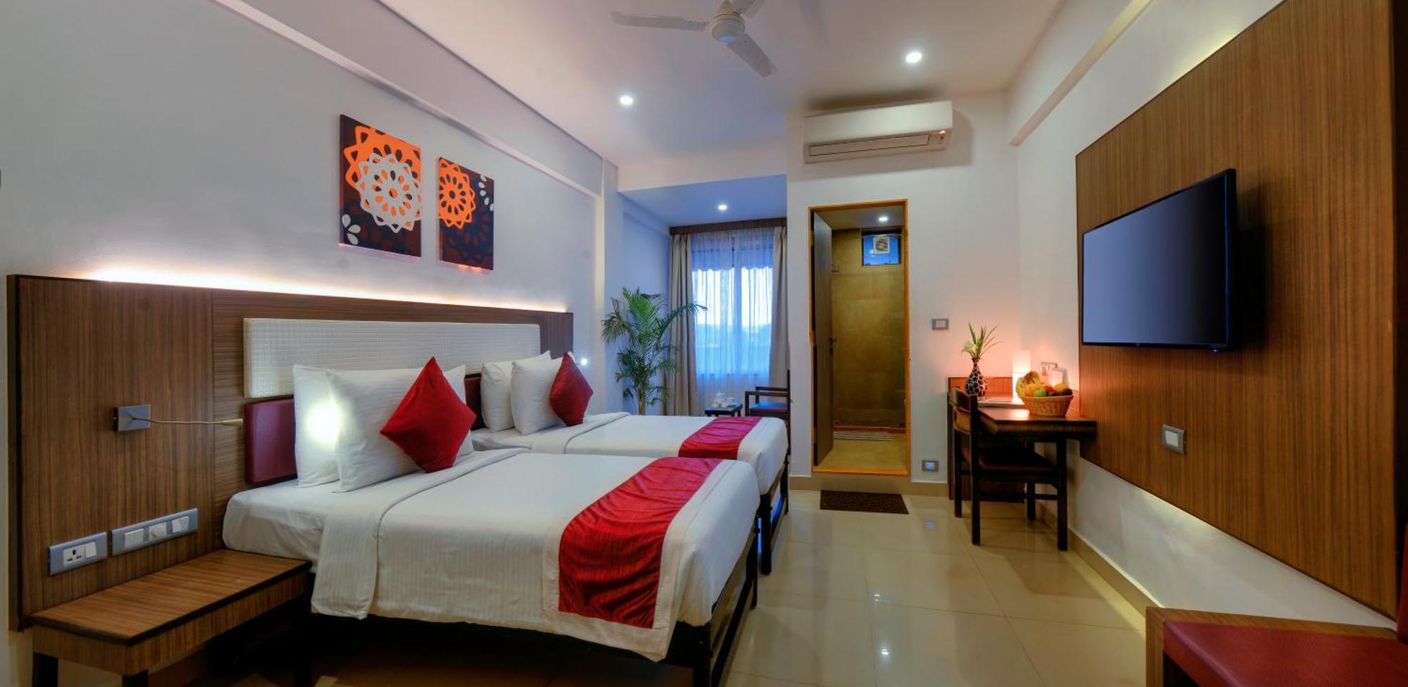 Treehouse Neptune Panaji Exteriör bild